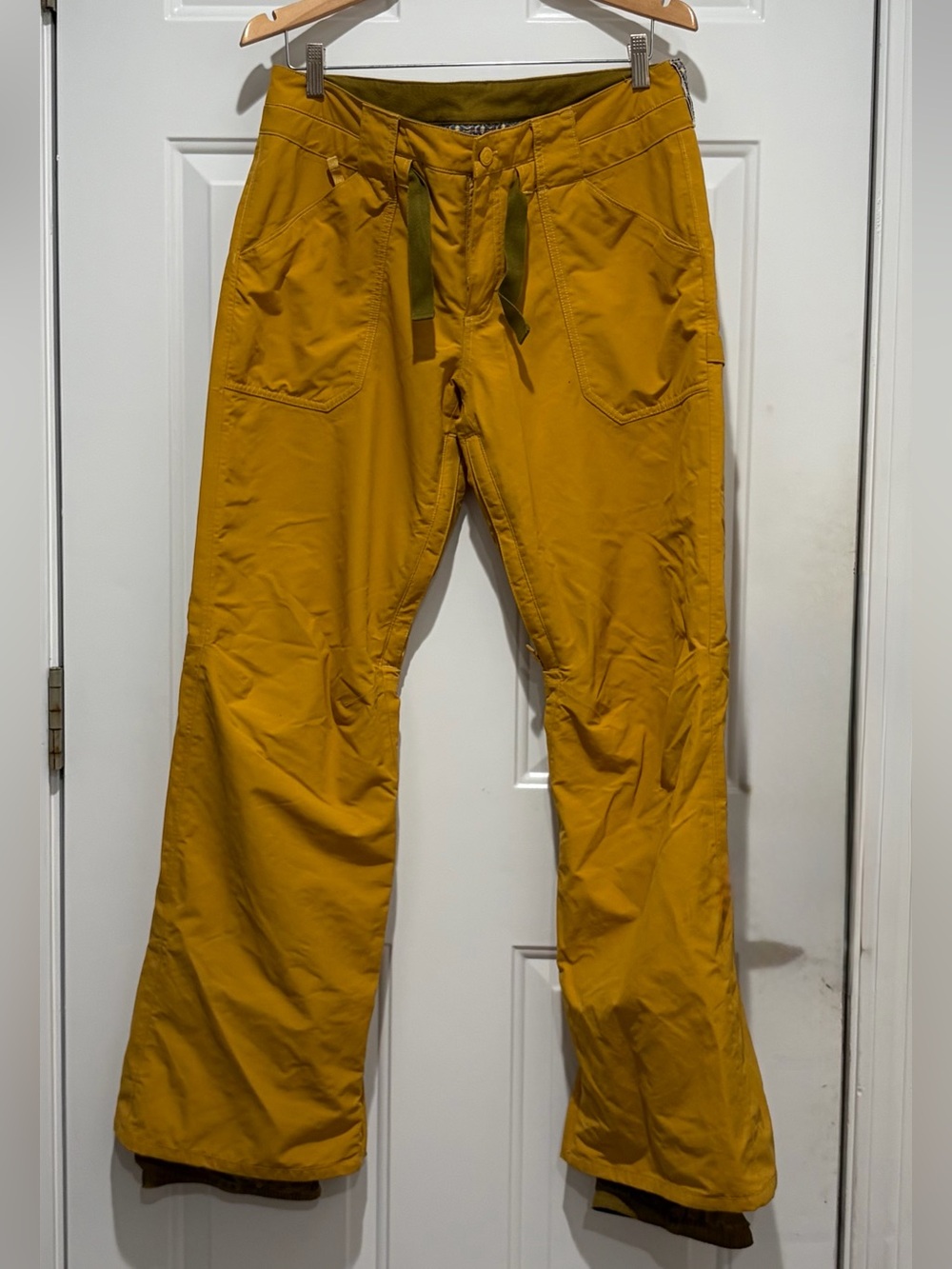 Burton Women’s Mustard Yellow Snow Pants with Living Lining,  Flaw* , Medium